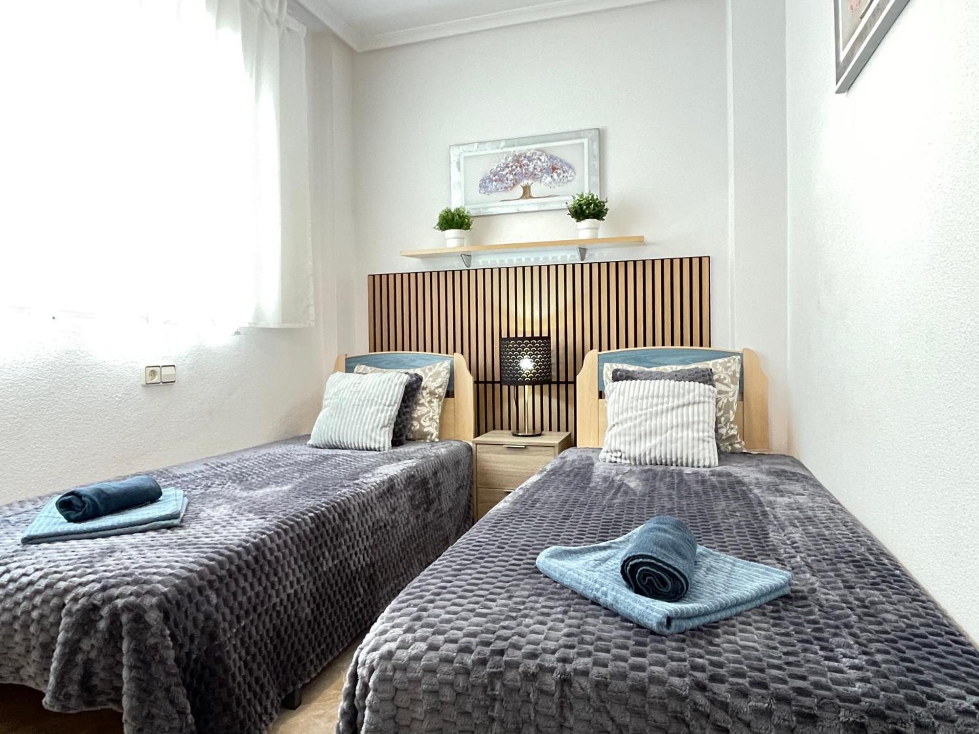 Superior La Playa! 3 Bedrooms! 2 Baths! Air Condition! Side Sea View! Торевьиа Экстерьер фото