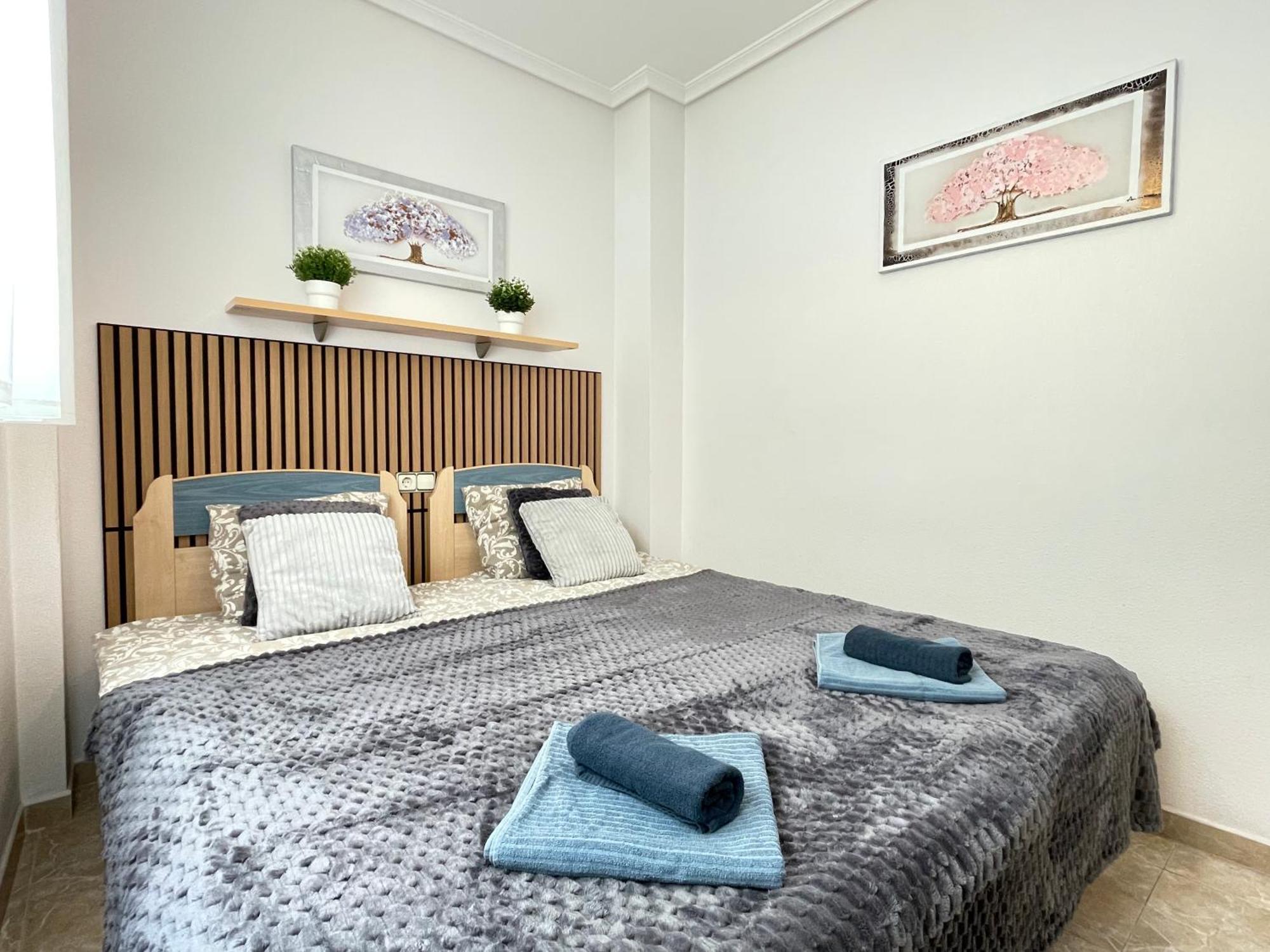 Superior La Playa! 3 Bedrooms! 2 Baths! Air Condition! Side Sea View! Торевьиа Экстерьер фото